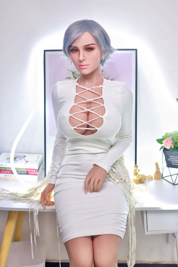 Realistic Lifelike Sexy Mature Love Doll 166cm Mina