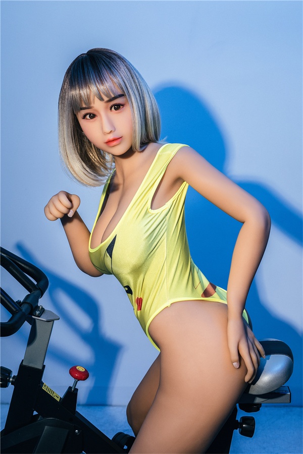 Realistic Pretty Short Hair Japanese Sex Doll Aylin 160cm