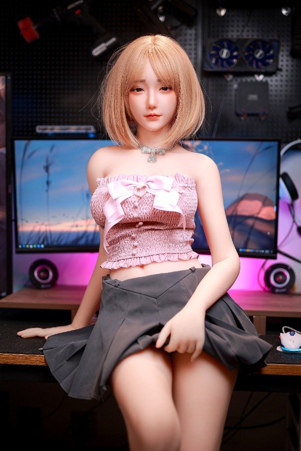Real Life Cute Blonde Japanese Sex Doll Leslie 166cm ( Silicone Head )